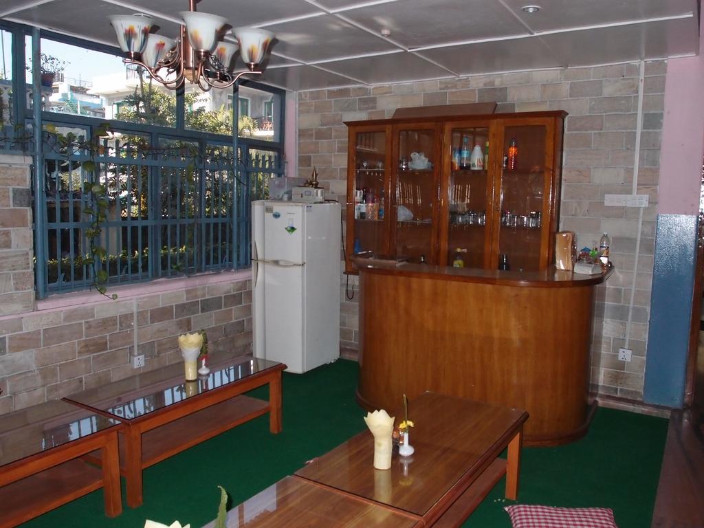 Hotel Fishtail Villa Pokhara Exterior foto
