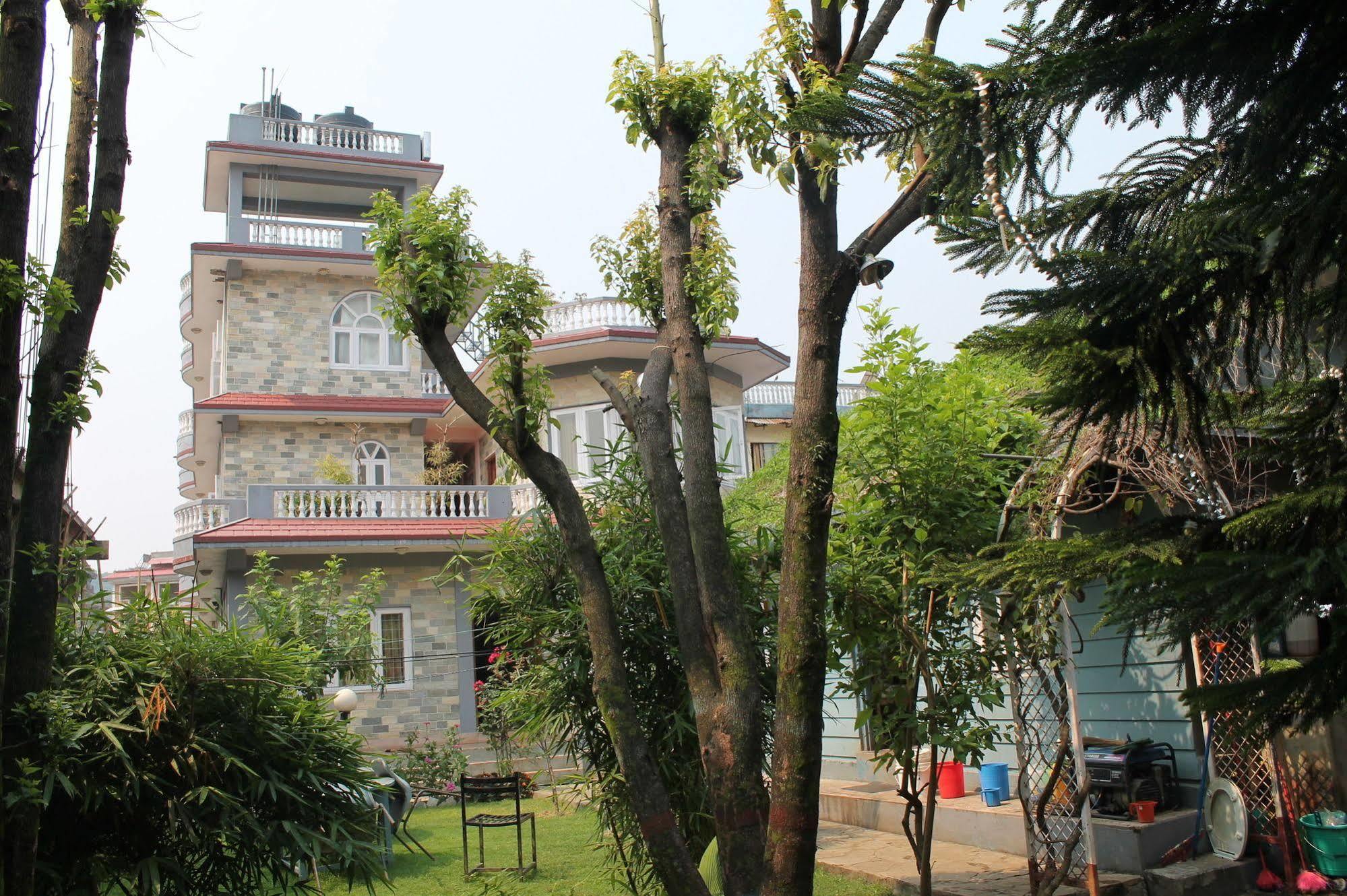 Hotel Fishtail Villa Pokhara Exterior foto